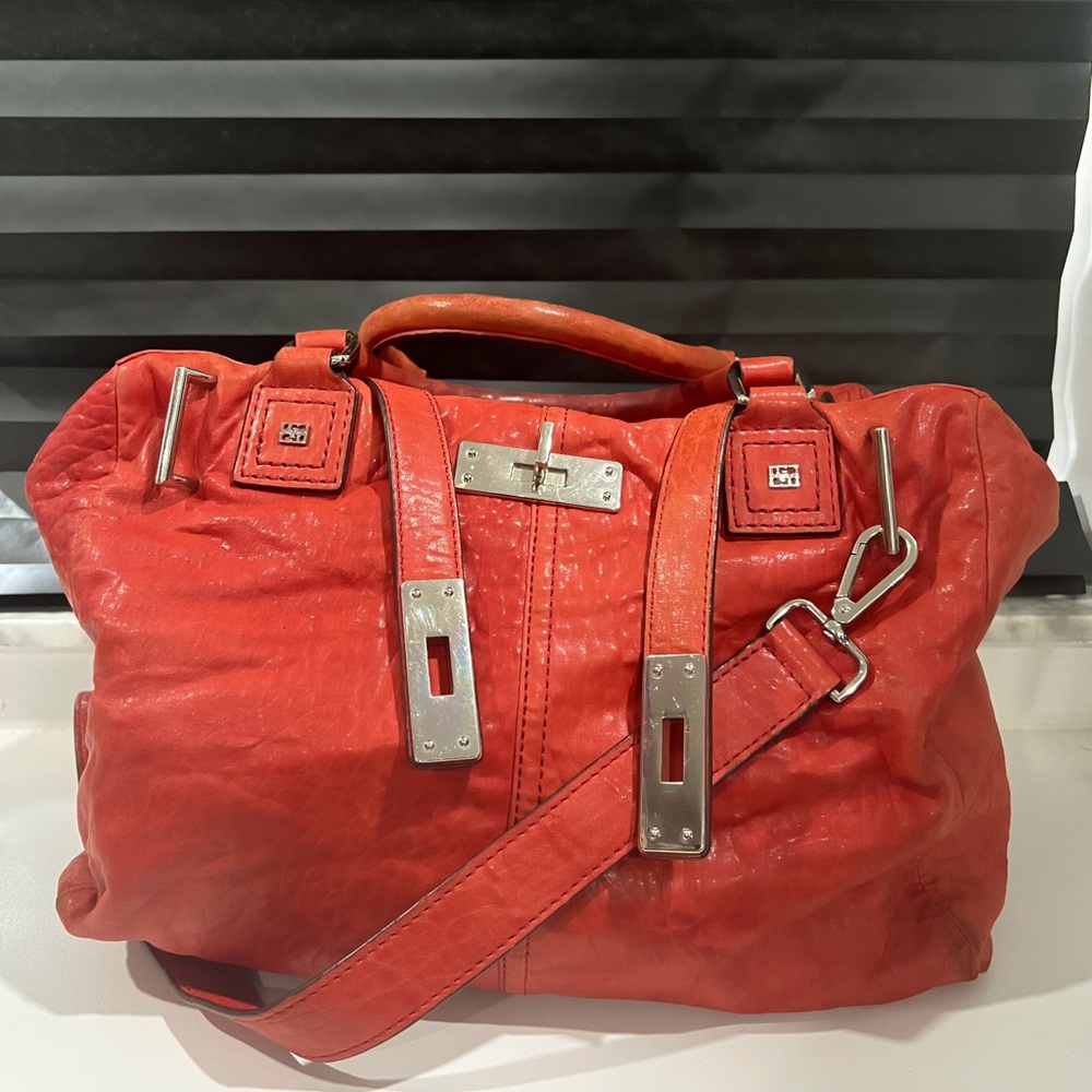 GLORIA ORTIZ HANDBAG